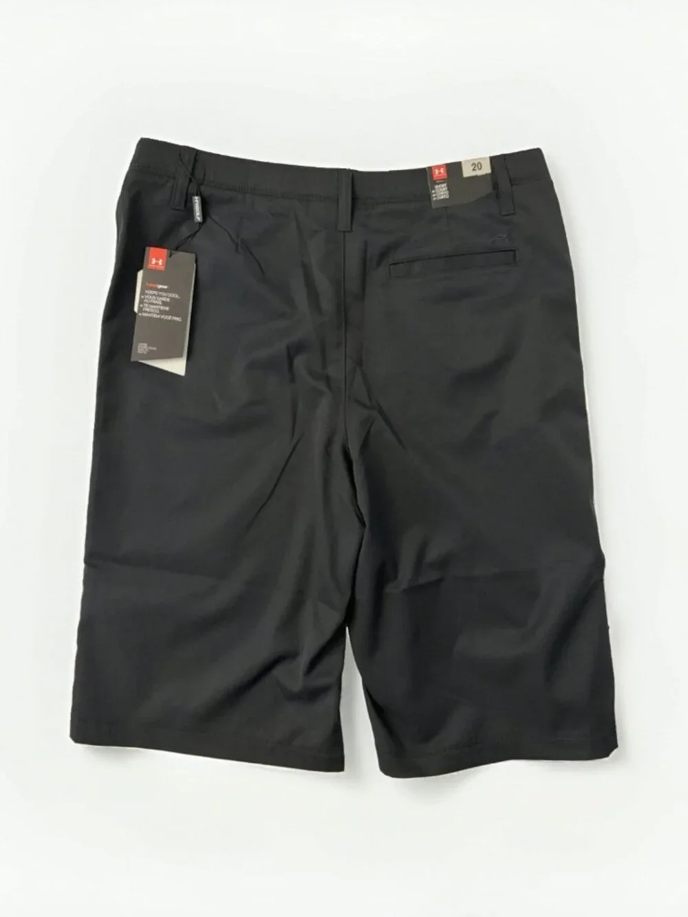 NWT Under Armour Boys 20 Shorts Black Loose Fit (Fits Men ~32 Waist) New